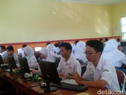 Sebagian Siswa di Kabupaten Bandung Pakai Laptop Sendiri untuk UNBK