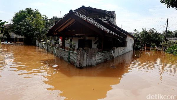 Perumahan Bumi Nasio Jatiasih Terendam Banjir