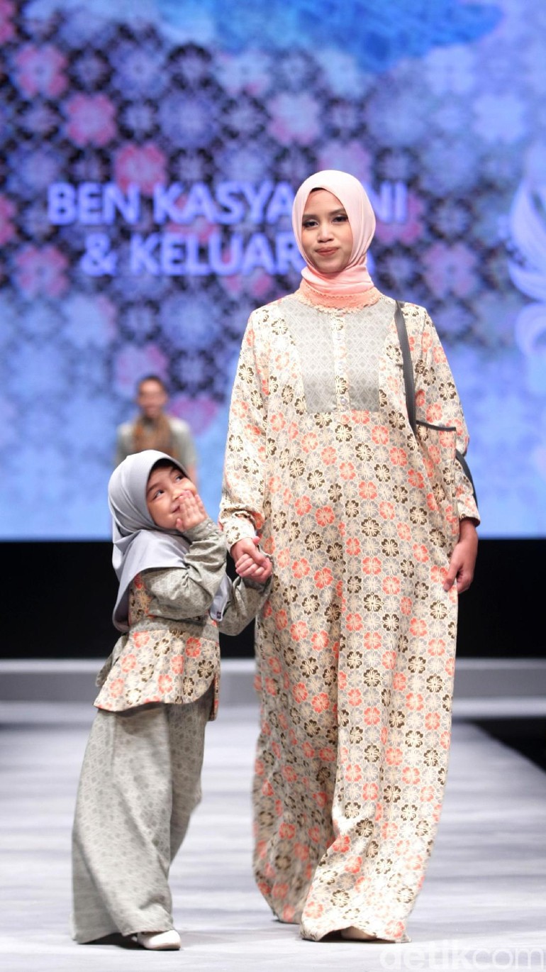 Foto Fashion Show Elzatta Hijab Di Muslim Fashion Festival 2017