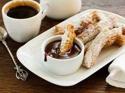 Yuk, Ngobrol Sambil Ngemil Churros di 5 Gerai di Jakarta Selatan Ini