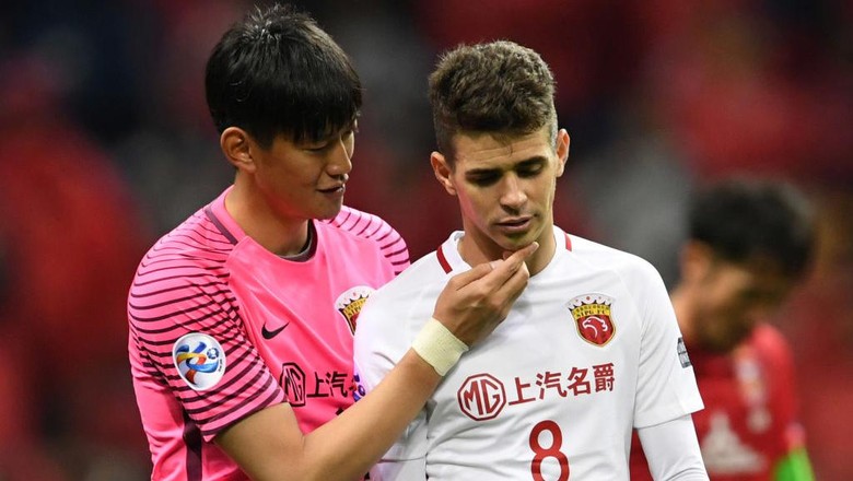 Oscar Gagal Penalti 2 Kali dalam 11 Menit, Timnya pun Kalah Oscar Gagal Penalti 2 Kali dalam 11 Menit, Timnya pun Kalah