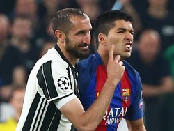 Sebelum ke Juventus, Luis Suarez Minta Maaf Dulu ke Chiellini