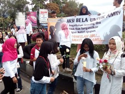 Kasus Anak Gugat Ibu, Mahasiswa Garut Gelar Aksi Bela Amih