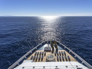 Kapal Pesiar Pacific Eden Bawa Ribuan Wisatawan ke Benoa