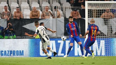 Juventus Manfaatkan Celah di Antara Gelandang dan Bek Barcelona