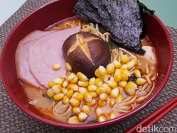 Mau Makan yang Gurih Mengenyangkan? Bikin Saja Ramen Miso yang Pedas Ini