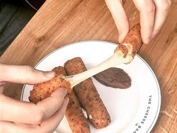 Asyiknya! Dengan Bus Ini Bisa Tur Keliling London Mengenal Beragam Keju