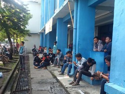 Bobotoh Berburu Tiket Laga Persib vs Arema