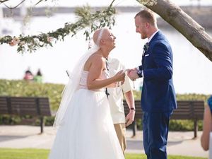 Viral, Pengantin Wanita yang Tampil Botak di Hari Pernikahan