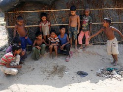 Bangladesh Usir Warga Rohingya yang Kabur dari Rakhine Myanmar