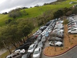 Parkir Karyawan Amburadul Berujung Curhat di Instagram