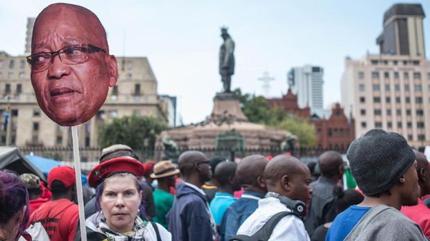 Warga Afsel menuntut Jacob Zuma mengundurkan diri dari jabatan presiden.