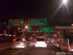 Tol JORR Masih Macet, Pasar Rebo-Bambu Apus 30 Menit