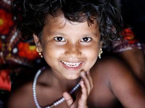 Keceriaan Anak-anak Kaum Rohingya di Bangladesh