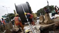 Perjuangan PLN Tingkatkan Pelayanan