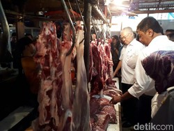 Pastikan Harga dan Stok Aman, Dua Menteri Jokowi Blusukan ke Pasar