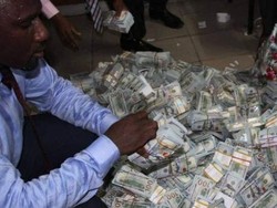 KPK Nigeria Temukan Uang Tunai Rp570 M di Sebuah Flat