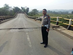 Ini Jalur Alternatif Pasca Patahnya Jembatan Cipamingkis Bogor