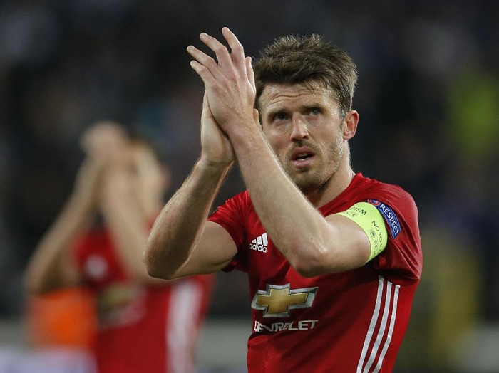 Carrick: Aku Mungkin Bisa Bermain Selama Giggs