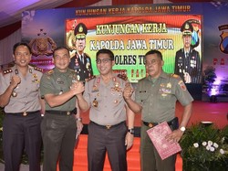 Penghargaan untuk yang Berjasa dalam Penangkapan Teroris di Tuban