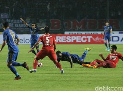 Skor Kacamata di Laga Persib vs Arema FC