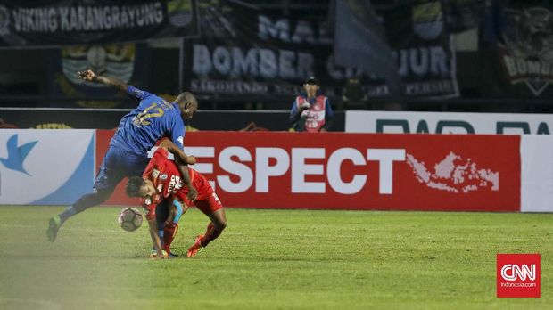 Hendro Siswanto (merah) juga pernah mengalami kolaps.