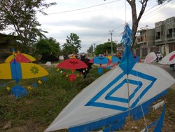 Long Weekend Murah di Lhokseumawe, Asyiknya Main Layangan