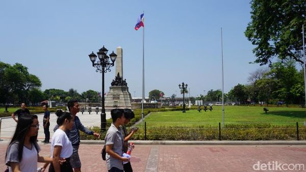 Akhir Pekan di Monas-nya Filipina