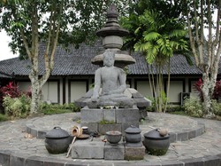 Konon, Ini Isi dari Stupa Terbesar di Puncak Borobudur