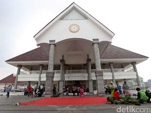 5 Hal tentang Masjid Daan Mogot yang Berarsitektur Khas Betawi 5 Hal tentang Masjid Daan Mogot yang Berarsitektur Khas Betawi