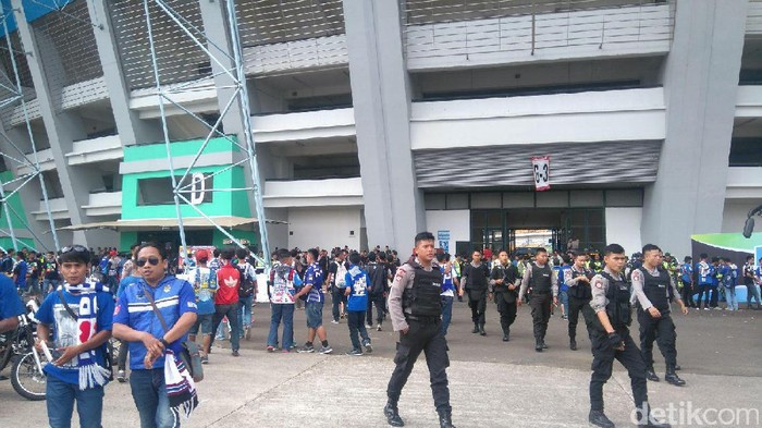 Bobotoh Mulai Ramaikan Stadion GBLA
