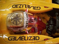 Sean Gelael Finis ke-17 di Feature Race