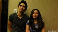 Ciee.. Maxime Bouttier dan Cut Beby Tsabina Kompak Berpose Duck Face