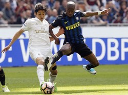 Dramatis, Derby Milan Berakhir 2-2