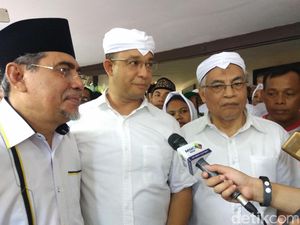 Didukung Masyarakat Indonesia Timur, Anies Menari Cakalele