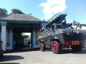 Geledah Keraton Surakarta, Polisi Amankan Blangko Kekancingan