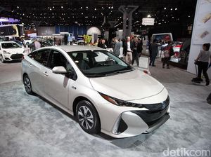 Toyota: Mobil Hybrid Paling Realistis