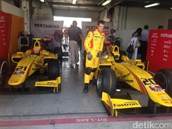 Melihat dari Dekat Persiapan Sean Gelael Sebelum Balapan