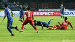 Persib-Arema Sama Kuat