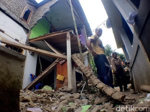 Tabung Gas Meledak, Sebuah Rumah di Sukabumi Hancur