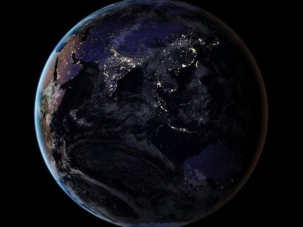 Gemerlap Bumi di Waktu Malam