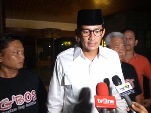 Sandiaga Uno Sambangi Kediaman Boy Sadikin di Masa Tenang Pilgub