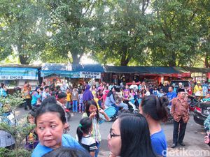 Warga Sudah Menanti, Begini Suasana Jelang Pernikahan Nani Widjaja