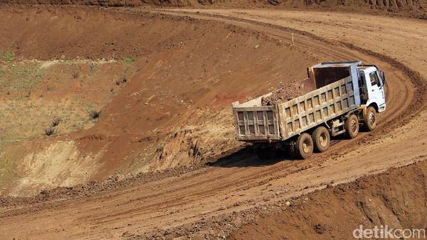 Proyek Pembangunan Tol Cisumdawu Terus Dikebut
