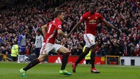 Di awal babak kedua, Ander Herrera menggandakan skor sekaligus memastikan kemenangan MU. Reuters/Phil Noble.