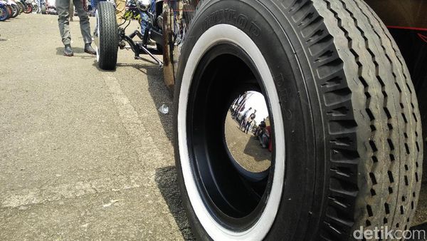 Hot Rod Toyota Crown