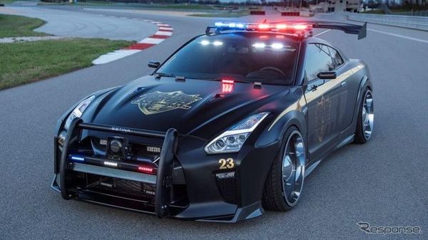 Mobil Polisi Nissan GT-R