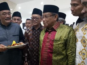 Said Aqil: Semoga Masjid Hasyim Asyari Jadi Benteng Islam Toleran Said Aqil: Semoga Masjid Hasyim Asyari Jadi Benteng Islam Toleran
