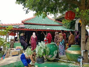 Alasan Penjemput Bawa Mbah Fanani ke Indramayu Tengah Malam