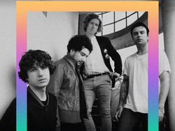 Agustus 2017, The Kooks Goyang Jakarta di We The Fest